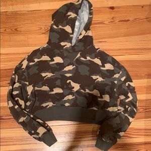 h&m women’s cropped camo hoodie